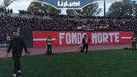 جماهير "الفوندو نورطي" المساندة للمغرب التطواني ترتدي اللون الأسود احتجاجا على وضعية الفريق